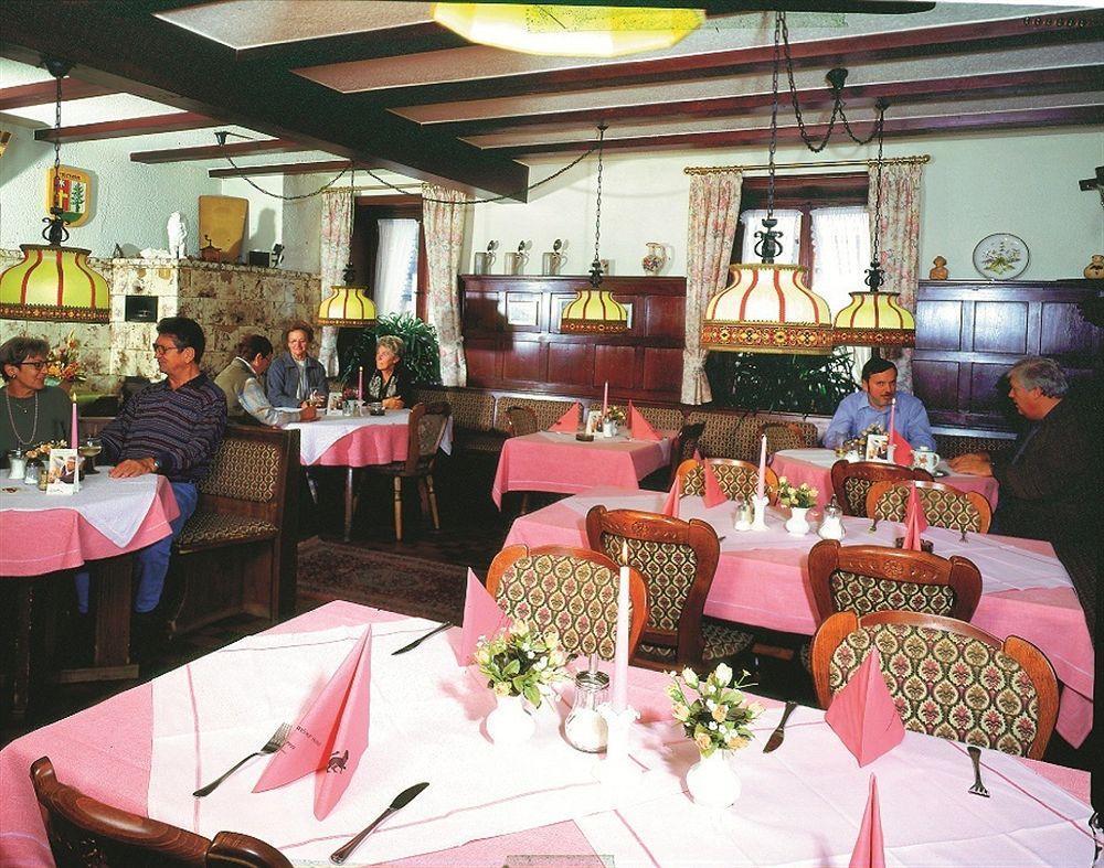 Hostel Zum Loewen تودموس المظهر الخارجي الصورة